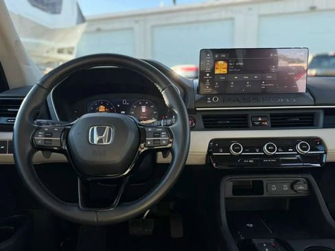 Used 2026 Honda Passport RTL image 16