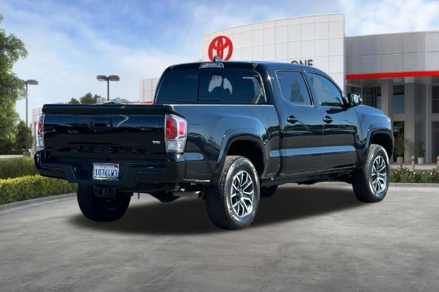 Used 2023 Toyota Tacoma TRD Sport w/ TRD Premium Sport Package AWD/4WD image 5