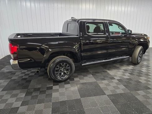 Used 2023 Toyota Tacoma SR5 AWD/4WD image 3