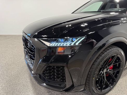 Used 2021 Audi RS Q8 w/ Carbon Optic Package AWD/4WD image 3