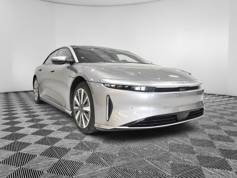 Used 2023 Lucid Air Grand Touring image 7