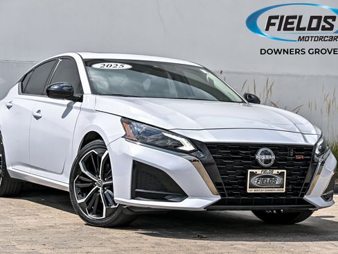 Used 2024 Nissan Altima 2.5 SR w/ SR Premium Package AWD/4WD image 1