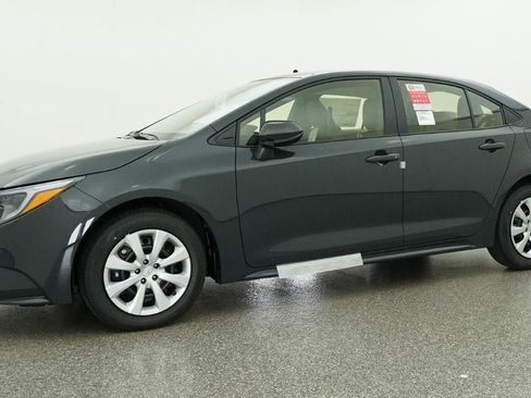 New 2026 Toyota Corolla LE FWD image 18