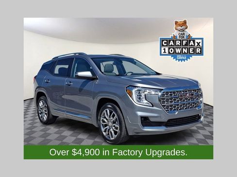 Used 2023 GMC Terrain Denali w/ Denali Premium Package AWD/4WD image 1