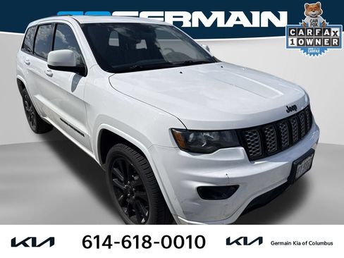Used 2017 Jeep Grand Cherokee Altitude AWD/4WD image 6