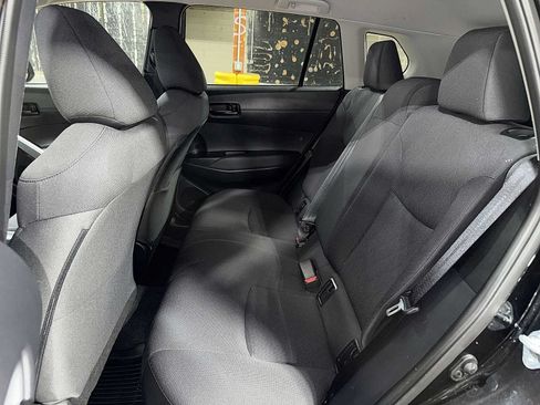 Used 2026 Toyota Corolla Cross LE AWD/4WD image 16