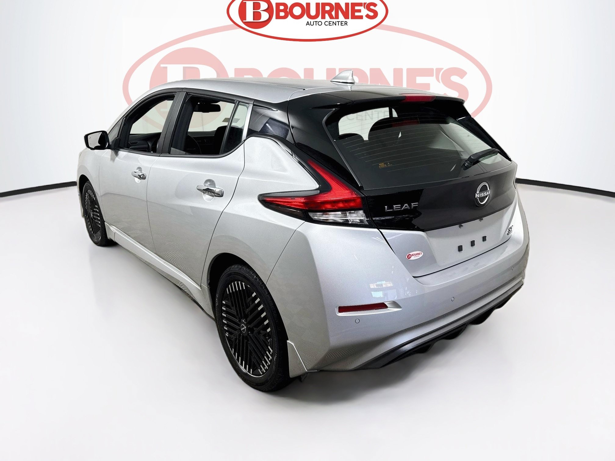 Used 2023 Nissan Leaf SV Plus FWD image 8