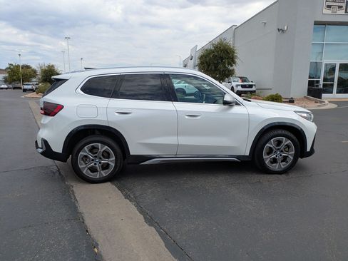 Used 2024 BMW X1 xDrive28i AWD/4WD image 2
