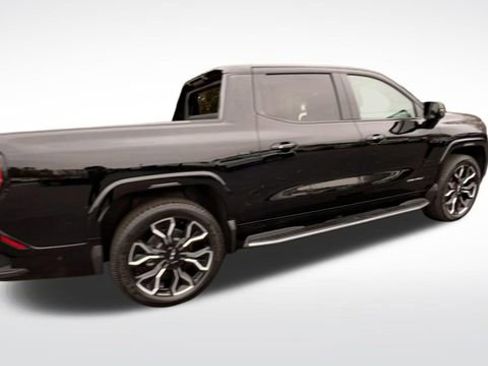 New 2025 GMC Sierra EV Denali image 11
