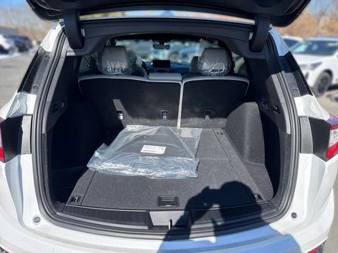 New 2026 Acura RDX SH-AWD image 13