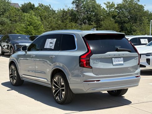New 2026 Volvo XC90 B6 Plus w/ Protection Package Premier image 6
