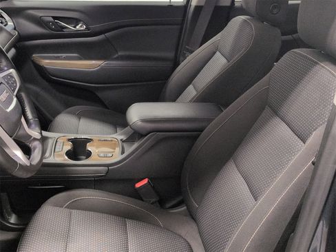 Used 2020 GMC Acadia SLE image 11