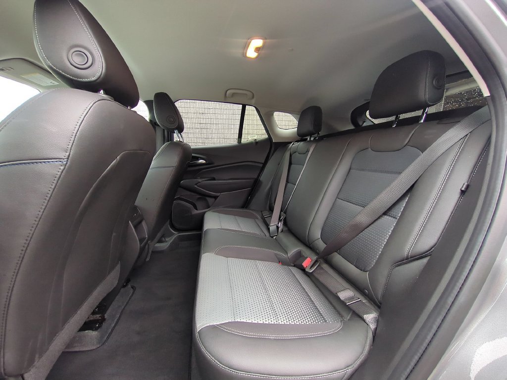 Used 2026 Chevrolet Trax LT FWD image 24