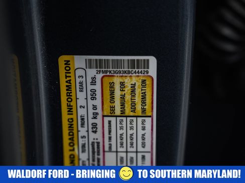 Used 2019 Ford Edge SE image 34