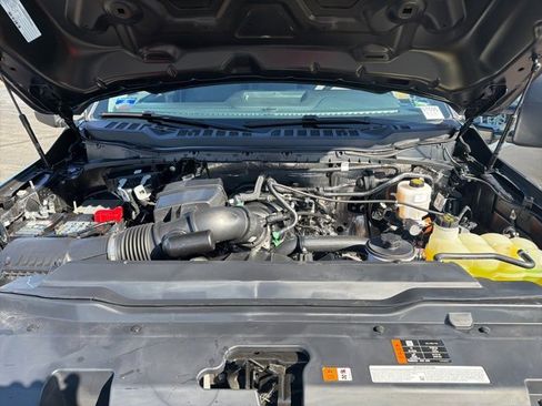 Used 2025 Ford F250 XLT image 9