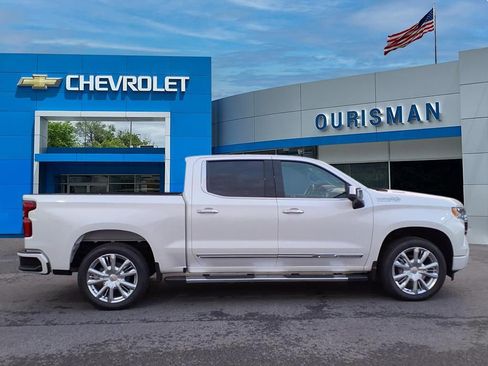 Certified 2023 Chevrolet Silverado 1500 High Country w/ High Country Premium Package AWD/4WD image 2