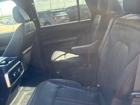 Used 2024 Ford Expedition Limited RWD image 4