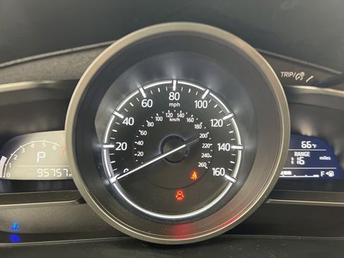 Used 2018 MAZDA MAZDA3 Sport image 9