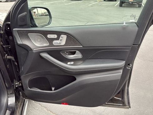 Used 2024 Mercedes-Benz GLS 450 4MATIC image 49