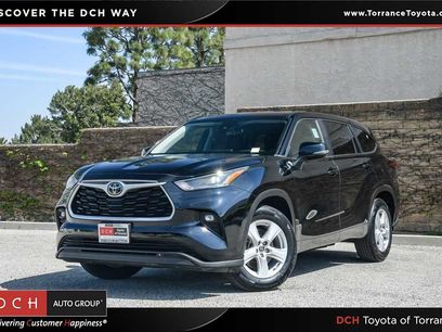 Used 2023 Toyota Highlander LE