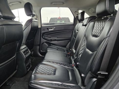 Certified 2024 Ford Edge Titanium image 28