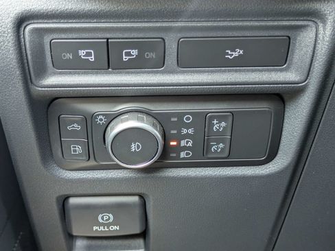 Used 2022 Ford F150 XLT w/ Equipment Group 302A High AWD/4WD image 15