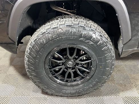 Certified 2025 Toyota Tundra Limited w/ TRD Off-Road Package AWD/4WD image 28