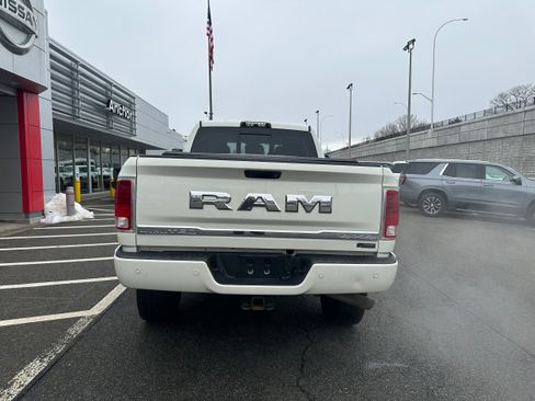Used 2018 RAM 2500 Limited image 14