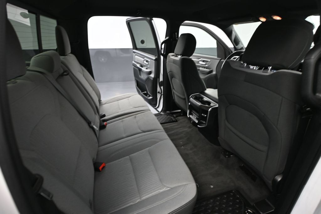 Used 2021 RAM 1500 Big Horn AWD/4WD image 34