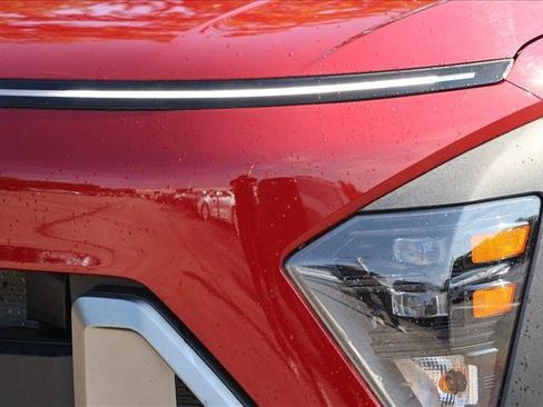 Used 2024 Hyundai Kona SEL AWD/4WD image 10