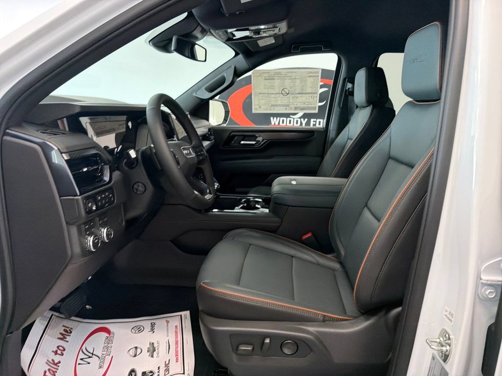 New 2026 GMC Yukon AT4 AWD/4WD image 9
