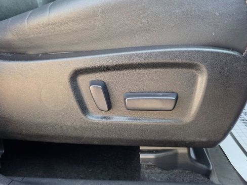 Used 2016 Toyota Highlander Limited Platinum image 24