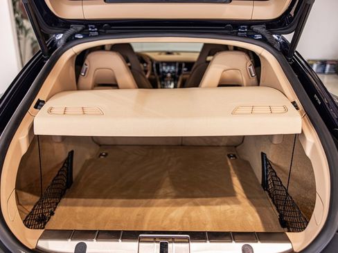 Used 2016 Porsche Panamera 4 image 16