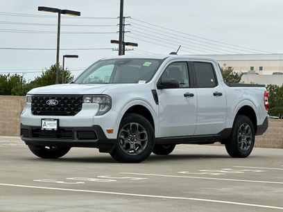New 2025 Ford Maverick XLT w/ Equipment Group 302A