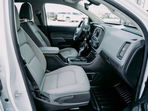 Used 2022 Chevrolet Colorado W/T image 18