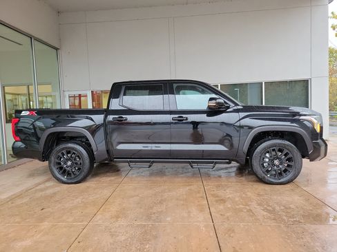 New 2026 Toyota Tundra SR5 image 3