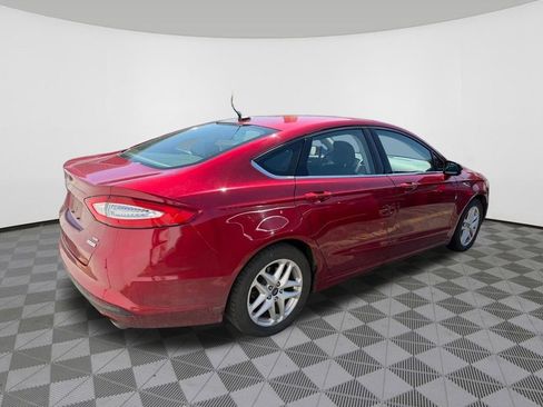 Used 2013 Ford Fusion SE FWD image 4