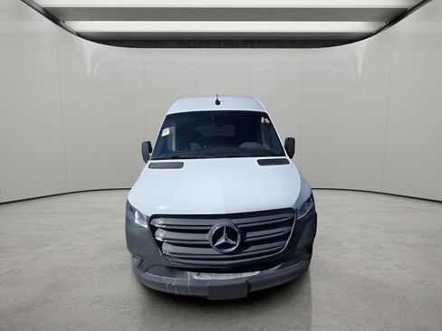 Used 2022 Mercedes-Benz Sprinter 3500 w/ Parking Package image 9