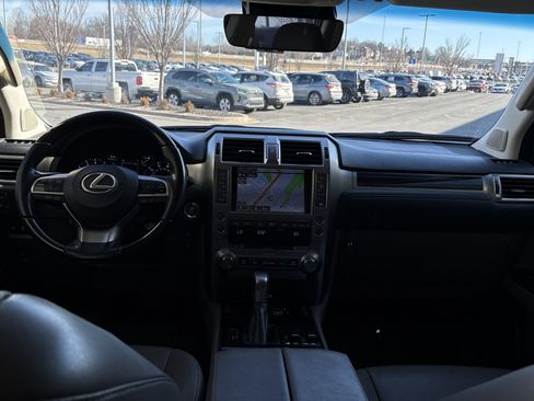 Used 2021 Lexus GX 460 Premium image 29