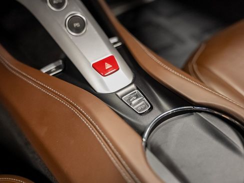 Used 2015 Ferrari California T image 52