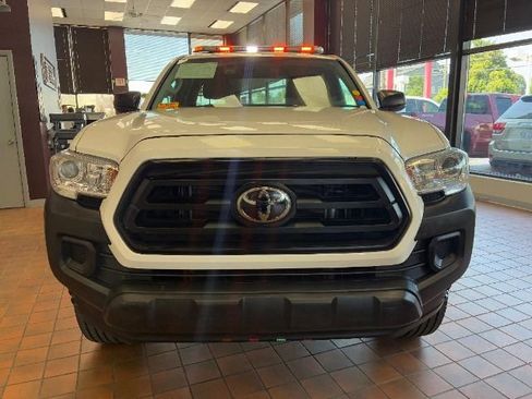 Used 2023 Toyota Tacoma SR image 4