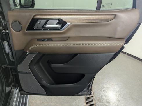 Used 2025 GMC Yukon Denali Ultimate image 20
