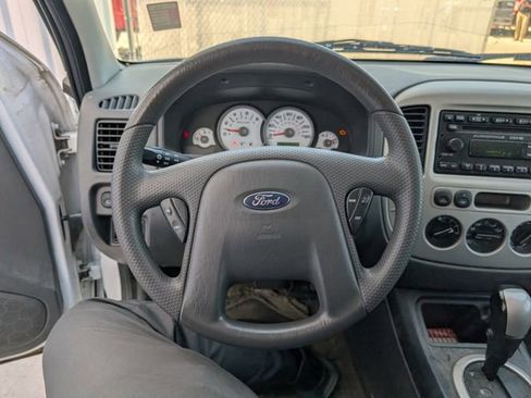 Used 2006 Ford Escape XLT AWD/4WD image 7