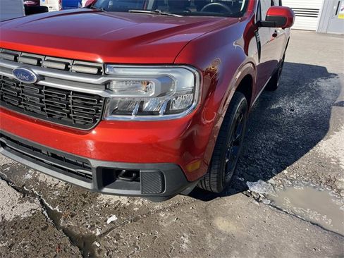 Used 2022 Ford Maverick Lariat w/ Equipment Group 500A Standard image 9