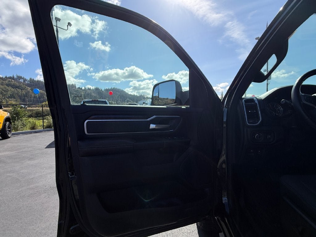 Used 2020 RAM 1500 Big Horn AWD/4WD image 21