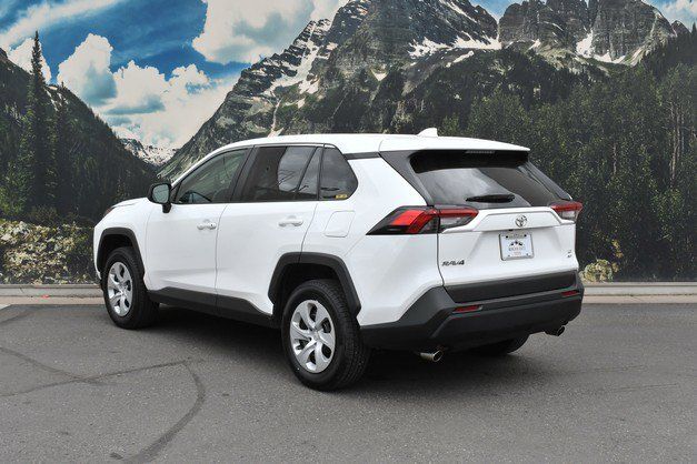 Certified 2024 Toyota RAV4 LE AWD/4WD image 9