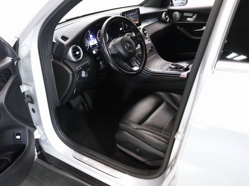 Used 2018 Mercedes-Benz GLC 300 4MATIC Coupe image 16