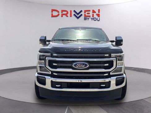 Used 2022 Ford F250 Platinum w/ FX4 Off-Road Package AWD/4WD image 9