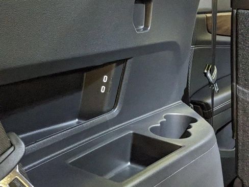 New 2026 Volkswagen Atlas SE image 28