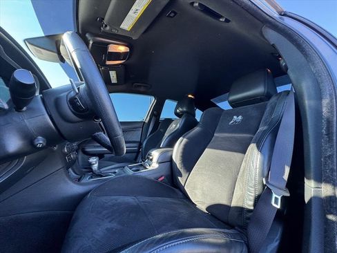 Used 2018 Dodge Charger R/T Scat Pack w/ Dynamics Package image 17